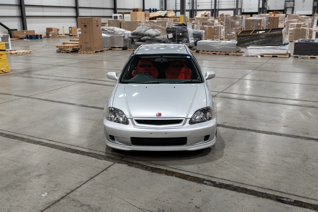 2000 Honda EK9 Civic Type R - Image 2 of 31