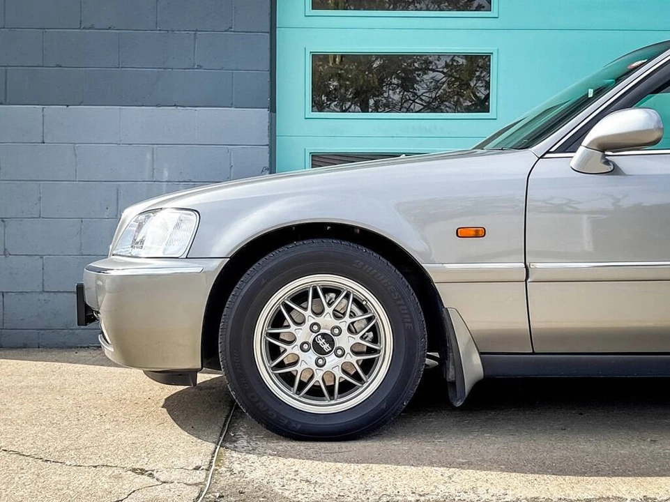 2000 Acura Legend - Image 5 of 21