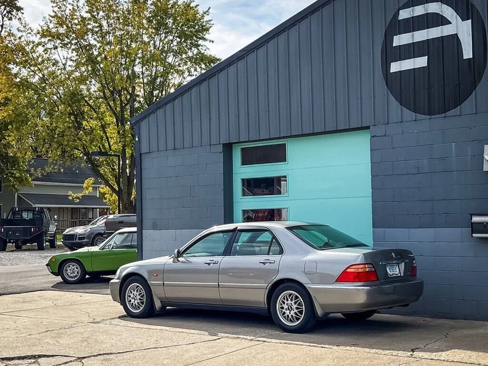 2000 Acura Legend - Image 2 of 21