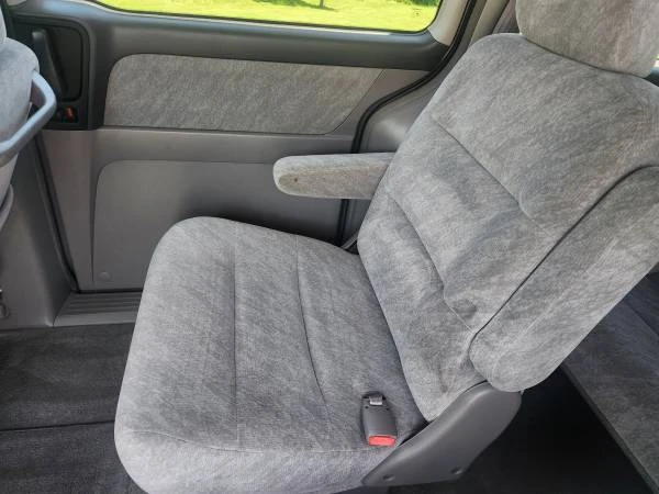 2000 Honda Odyssey - Image 16 of 21