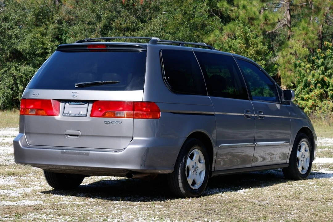 2000 Honda Odyssey - Image 11 of 12