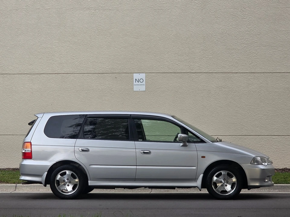 2000 Honda Odyssey - Image 2 of 31