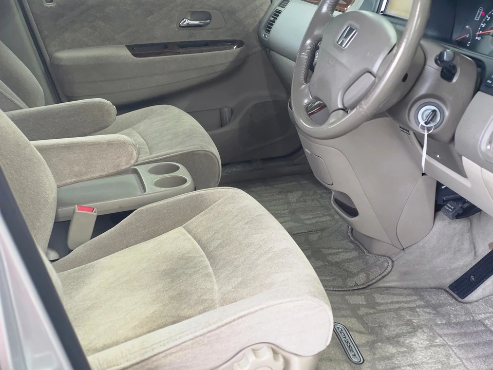 2000 Honda Odyssey - Image 25 of 31