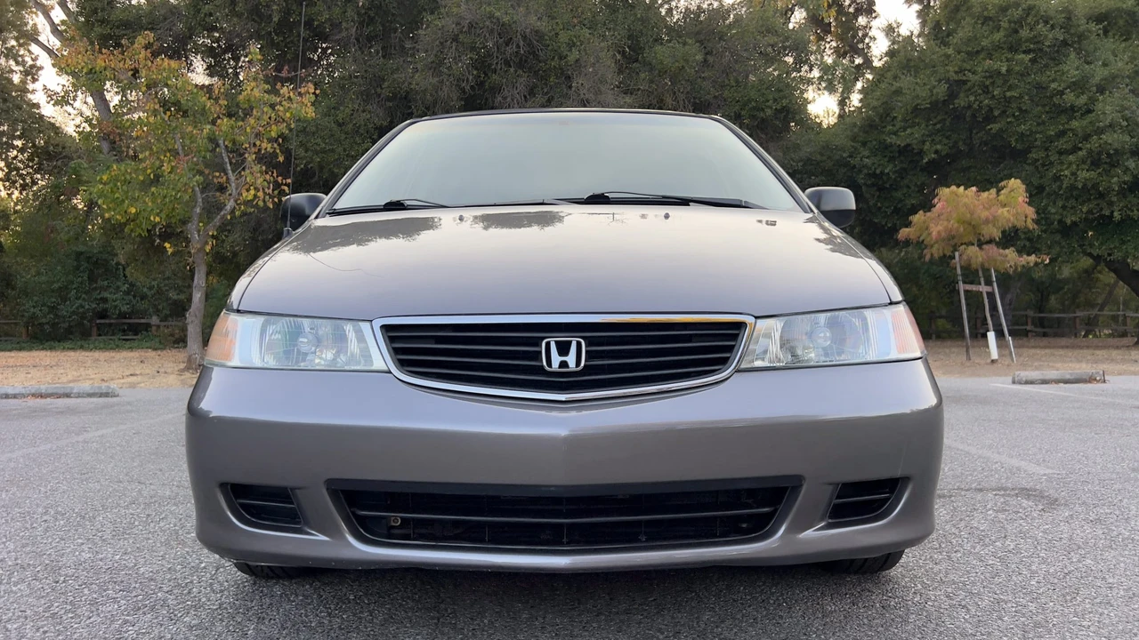 2000 Honda Odyssey - Image 8 of 31