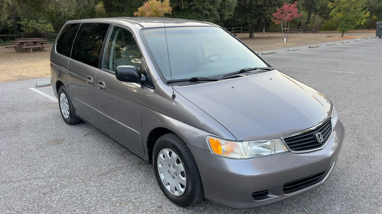 2000 Honda Odyssey - Image 10 of 31