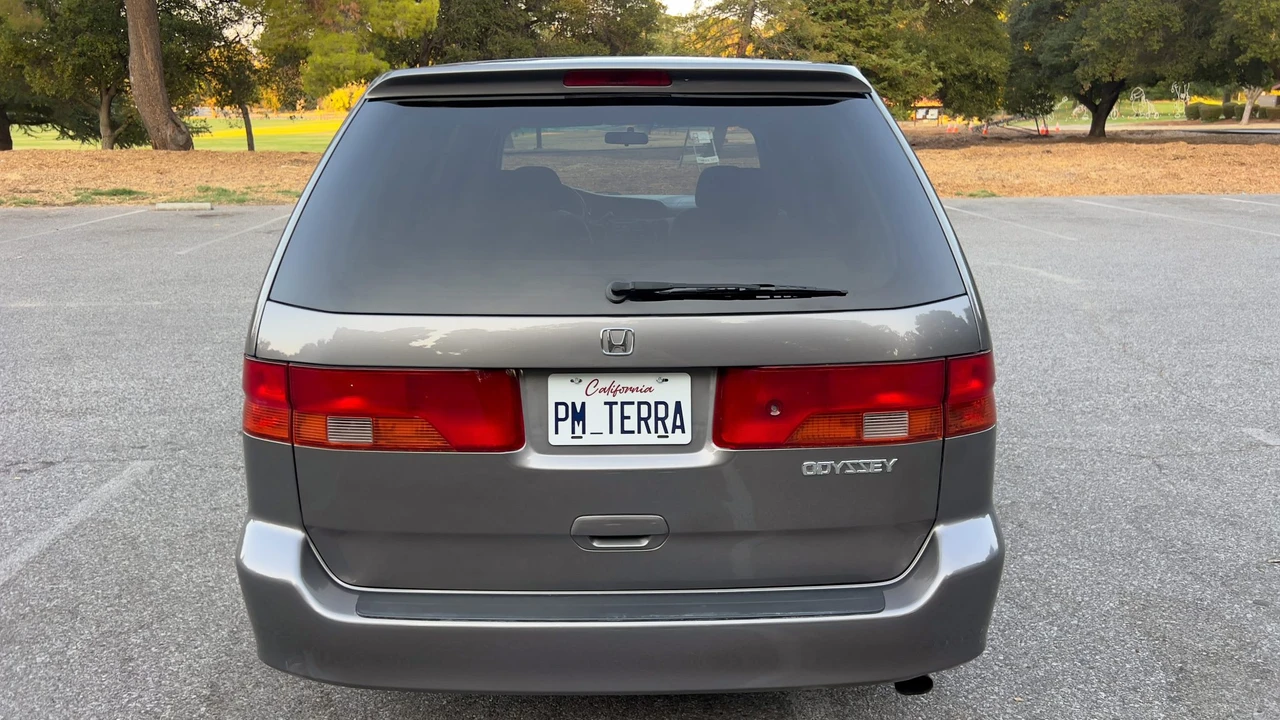 2000 Honda Odyssey - Image 23 of 31