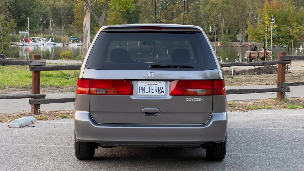 2000 Honda Odyssey - Image 22 of 31