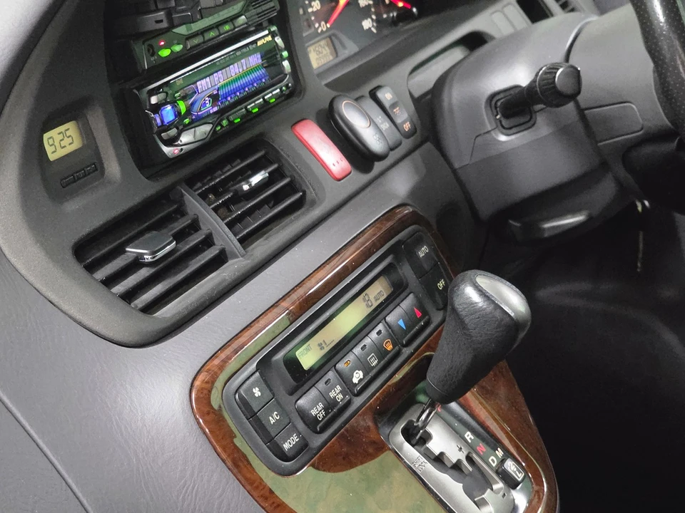 2000 Honda Odyssey - Image 22 of 31