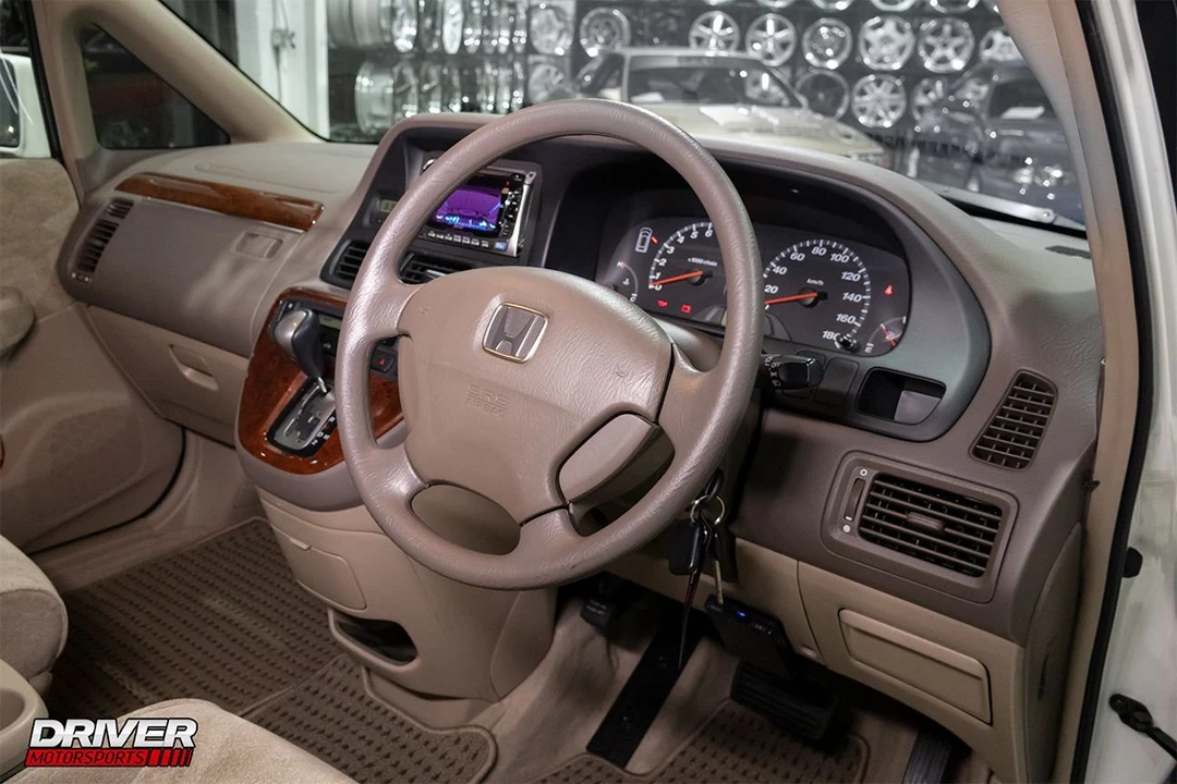 2000 Honda Odyssey - Image 11 of 23