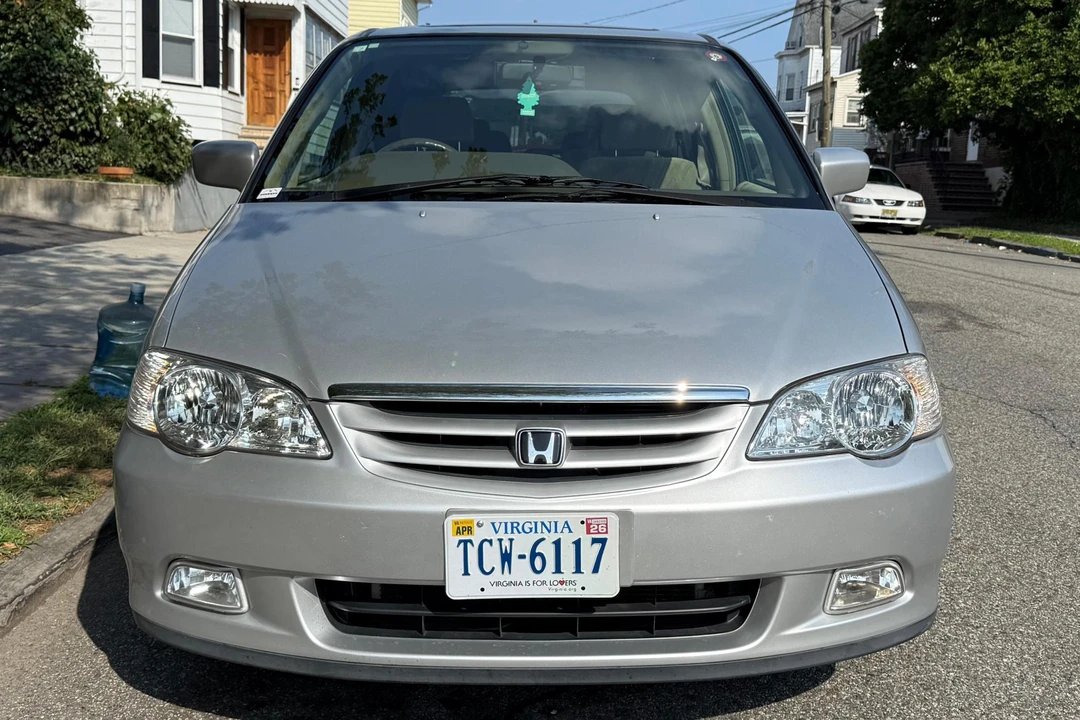 2000 Honda Odyssey - Image 2 of 31