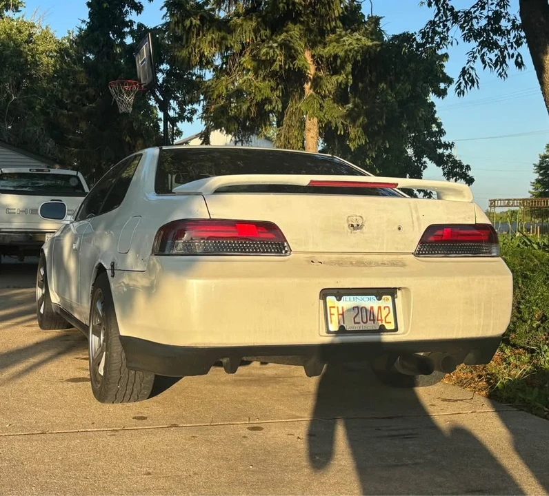 2000 Honda Prelude 5th Gen - Image 2 of 2