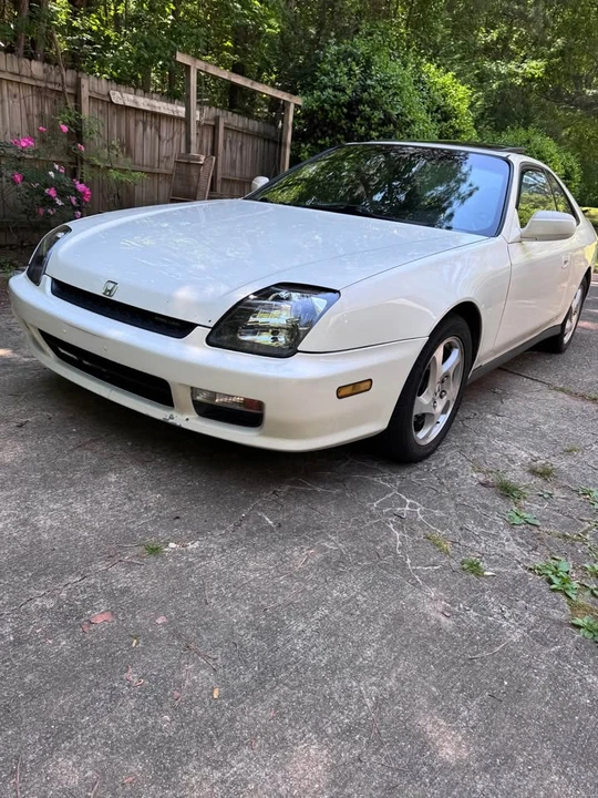2000 Honda Prelude 5th Gen - Image 2 of 3