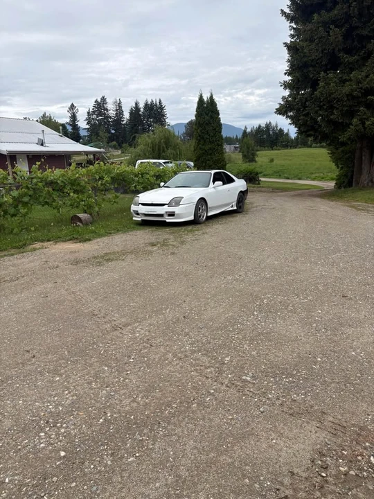 2000 Honda Prelude 5th Gen - Image 3 of 3