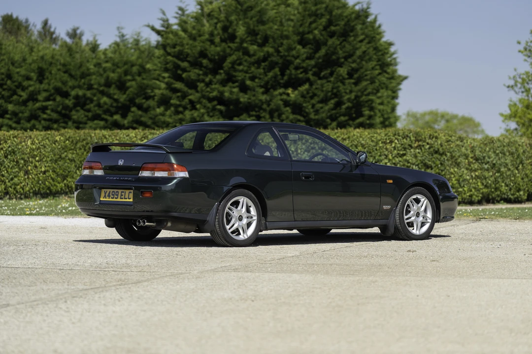 2000 Honda Prelude 5th Gen - Image 12 of 31
