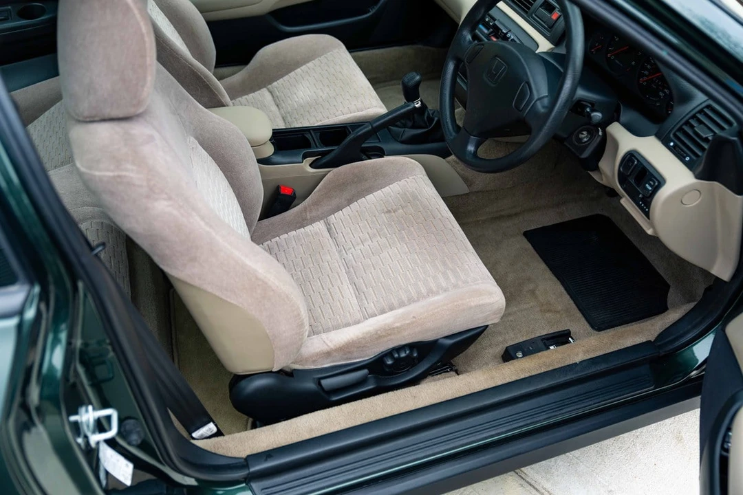 2000 Honda Prelude 5th Gen - Image 27 of 30