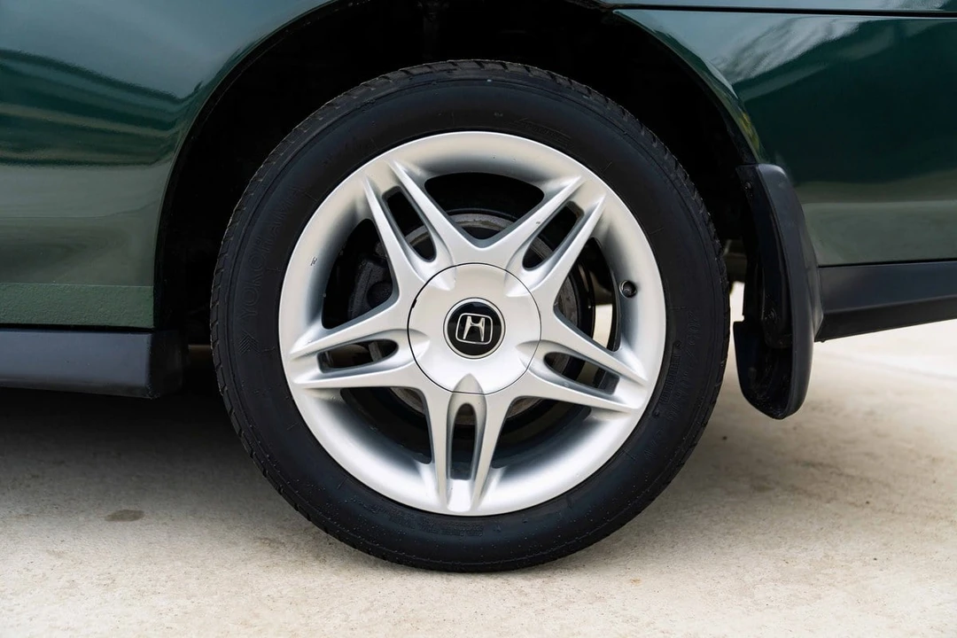 2000 Honda Prelude 5th Gen - Image 21 of 30
