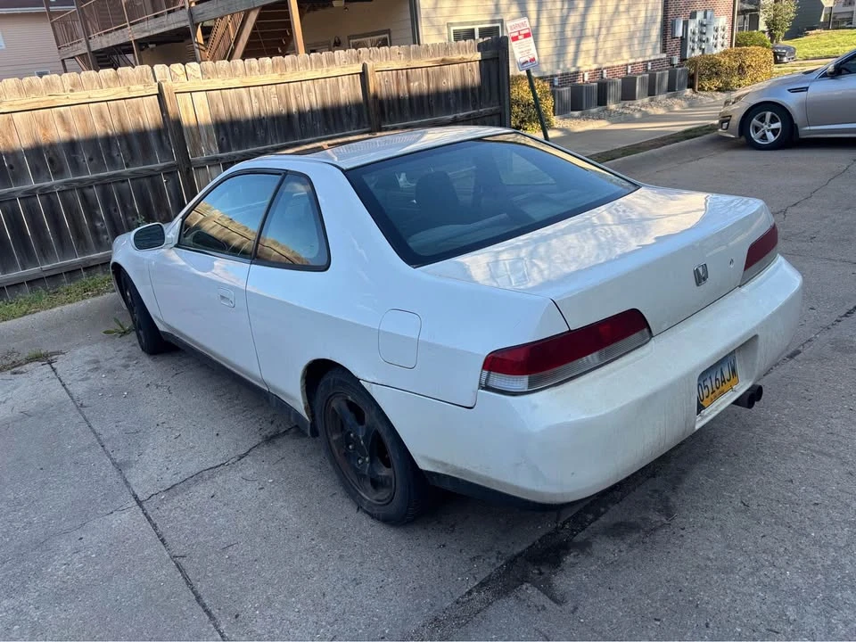 2000 Honda Prelude 5th Gen - Image 4 of 5