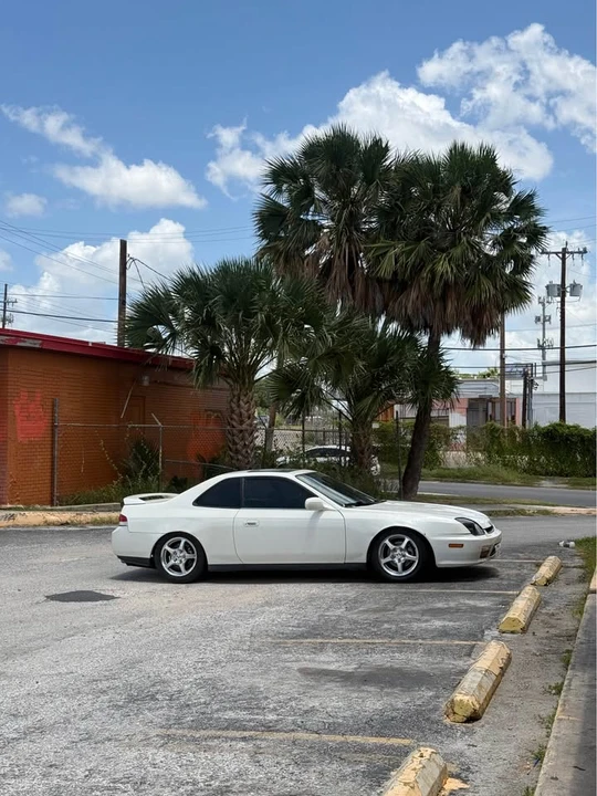 2000 Honda Prelude 5th Gen - Image 3 of 4
