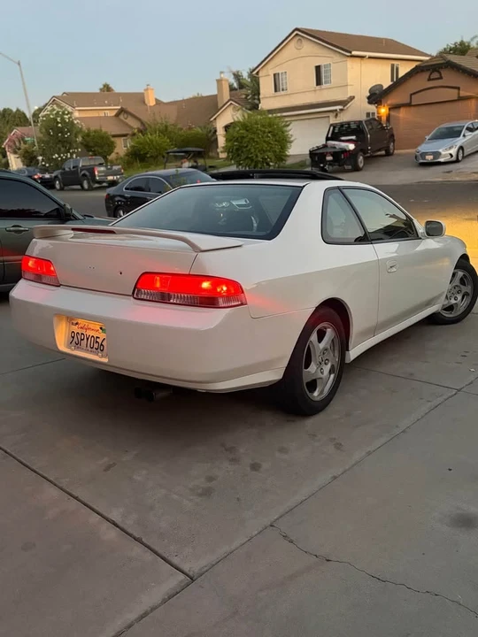 2000 Honda Prelude 5th Gen - Image 3 of 12