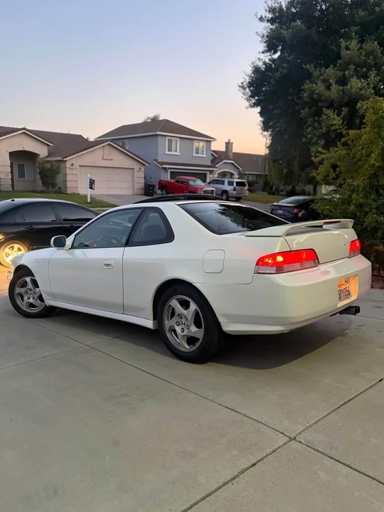 2000 Honda Prelude 5th Gen - Image 5 of 12