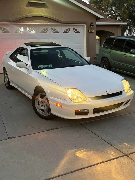 2000 Honda Prelude 5th Gen - Image 2 of 12