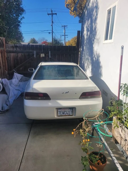 2000 Honda Prelude 5th Gen - Image 2 of 4