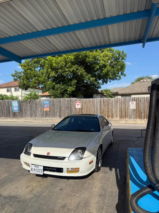 2000 Honda Prelude 5th Gen - Image 2 of 4