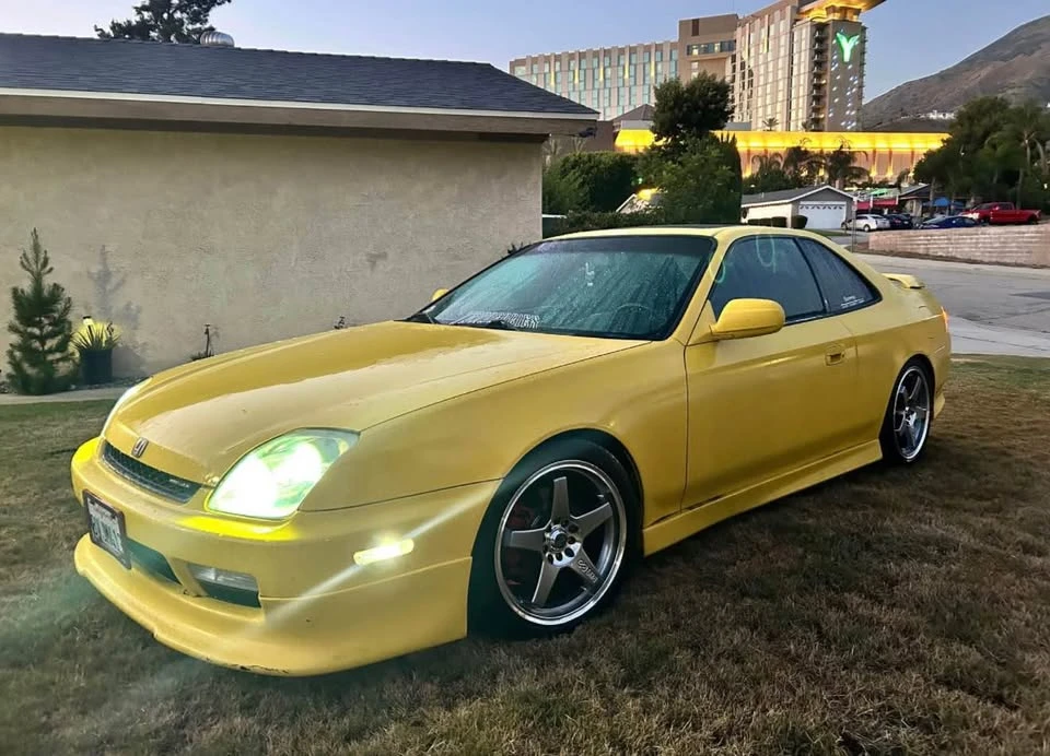 2000 Honda Prelude 5th Gen - Image 2 of 8
