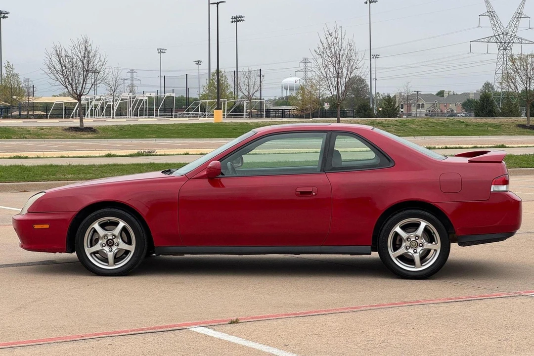 2000 Honda Prelude 5th Gen - Image 3 of 31