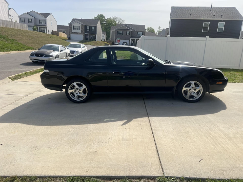 2000 Honda Prelude 5th Gen - Image 9 of 31