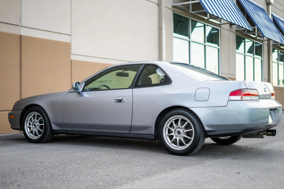 2000 Honda Prelude 5th Gen - Image 12 of 31