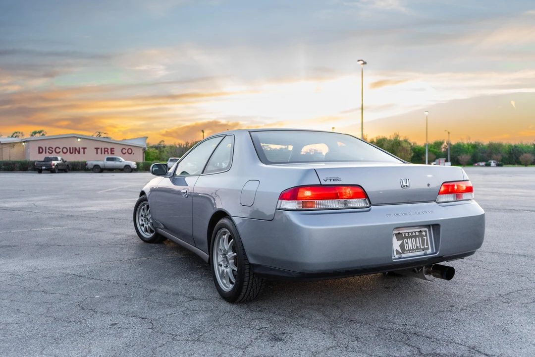 2000 Honda Prelude 5th Gen - Image 4 of 31