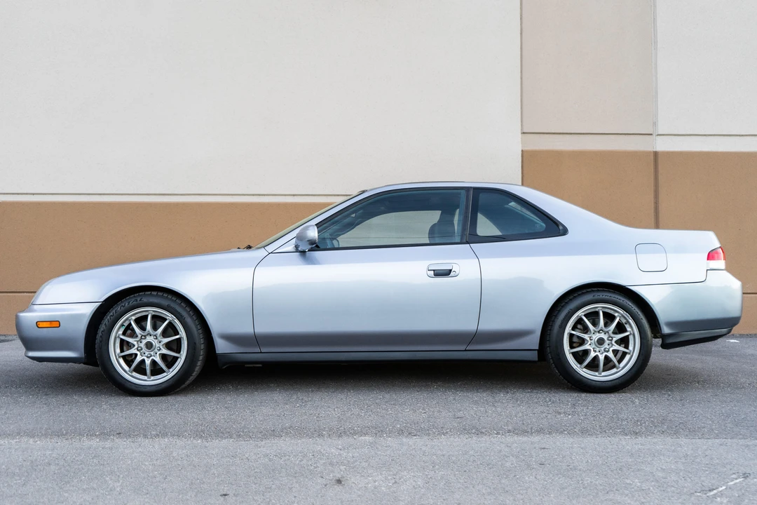 2000 Honda Prelude 5th Gen - Image 10 of 31