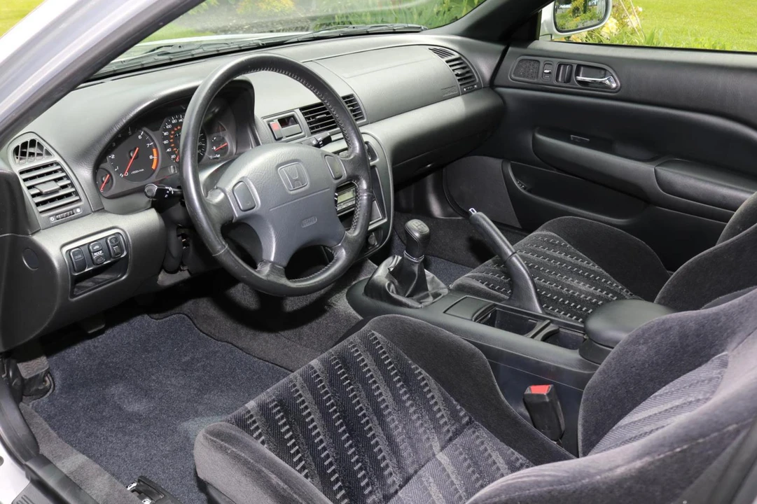 2000 Honda Prelude 5th Gen - Image 6 of 6