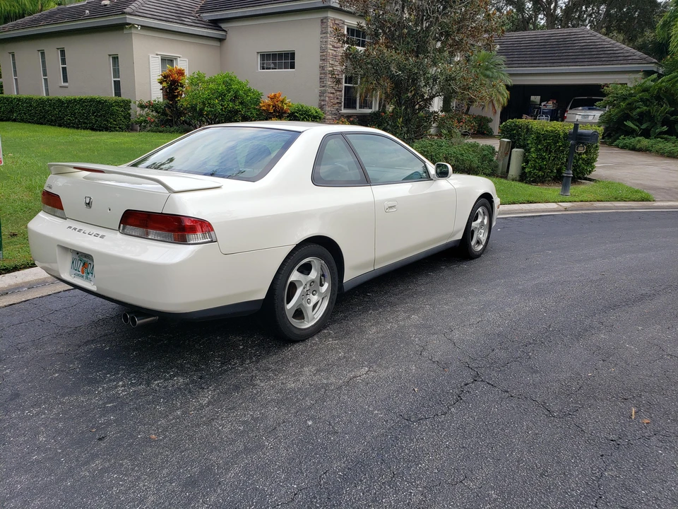 2000 Honda Prelude 5th Gen - Image 8 of 31