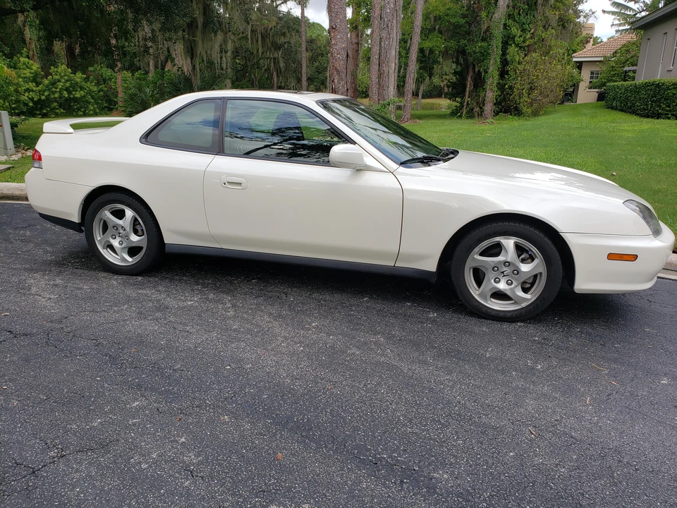 2000 Honda Prelude 5th Gen - Image 2 of 31