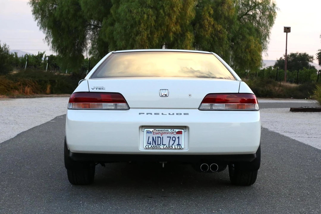2000 Honda Prelude 5th Gen - Image 5 of 5