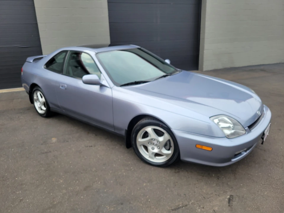 2000 Honda Prelude 5th Gen - Image 11 of 31