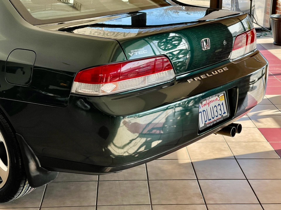2000 Honda Prelude 5th Gen - Image 13 of 31