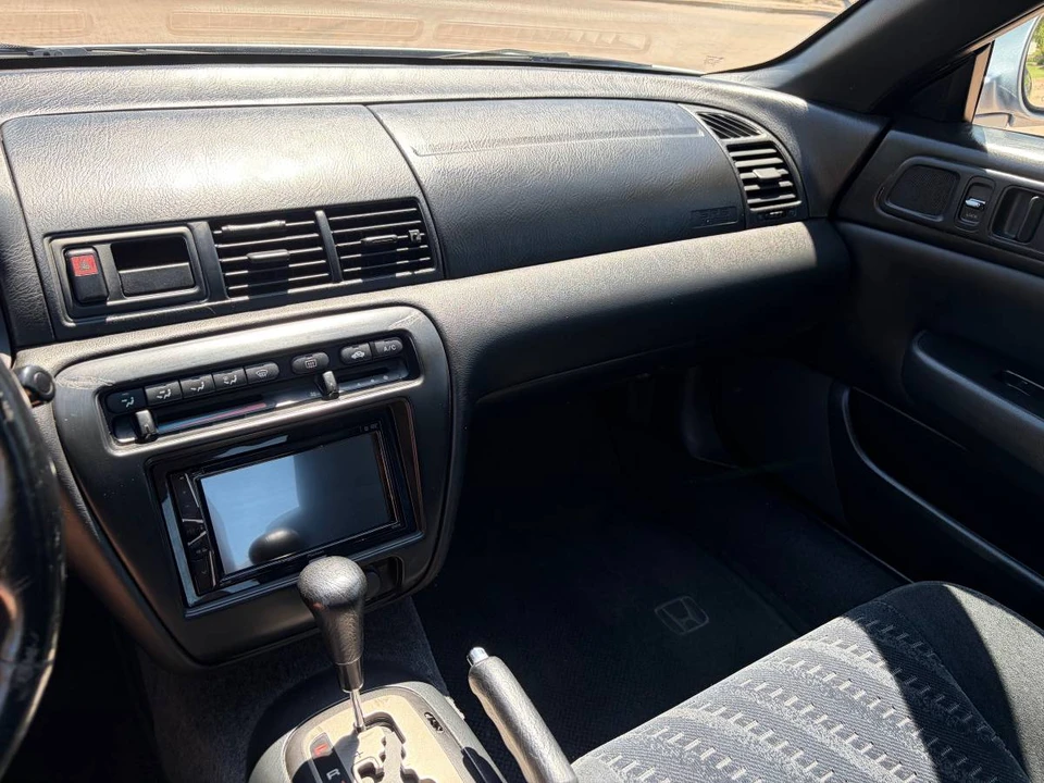 2000 Honda Prelude 5th Gen - Image 6 of 8