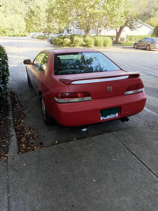 2000 Honda Prelude 5th Gen - Image 2 of 3
