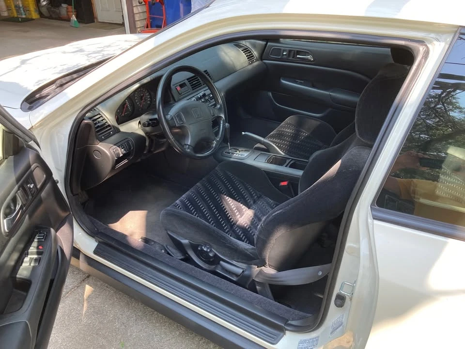 2000 Honda Prelude 5th Gen - Image 9 of 11