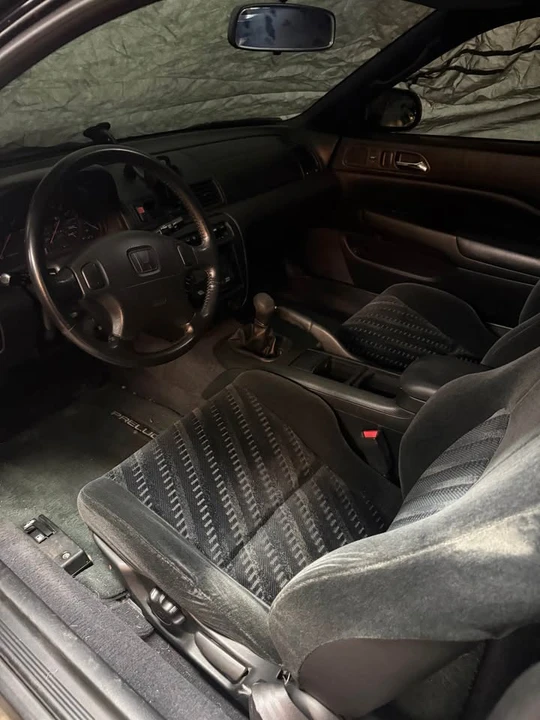 2000 Honda Prelude 5th Gen - Image 9 of 18
