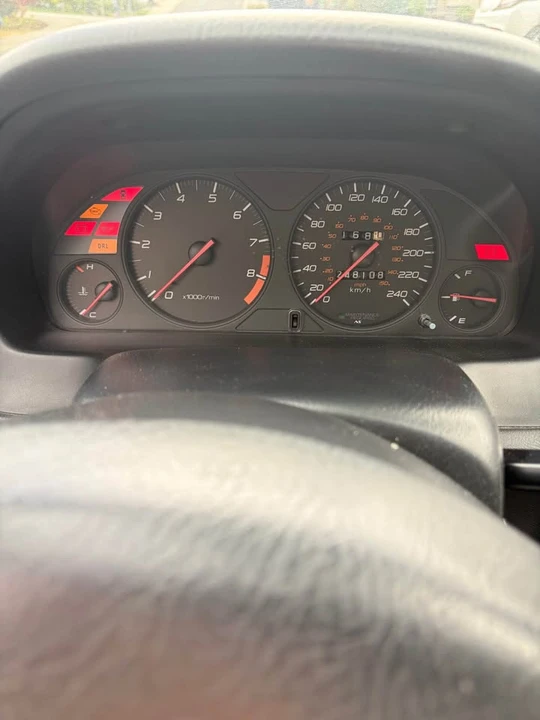 2000 Honda Prelude 5th Gen - Image 5 of 9