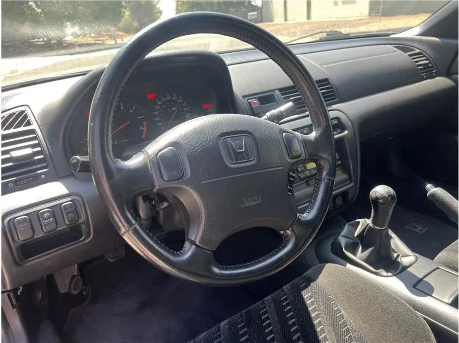 2000 Honda Prelude 5th Gen - Image 16 of 20