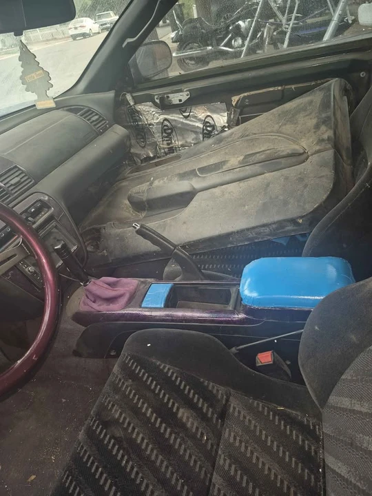 2000 Honda Prelude 5th Gen - Image 6 of 10