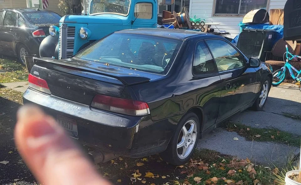 2000 Honda Prelude 5th Gen - Image 2 of 10