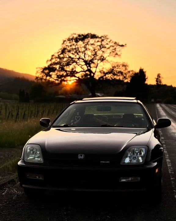 2000 Honda Prelude 5th Gen - Image 3 of 3