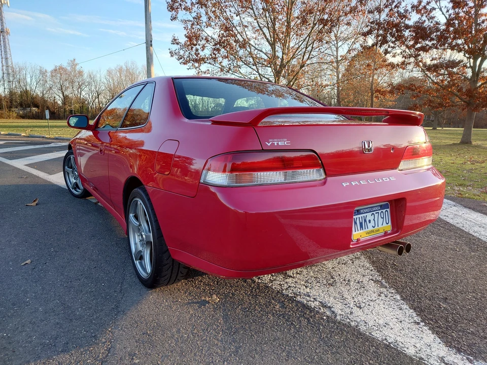 2000 Honda Prelude 5th Gen - Image 13 of 31