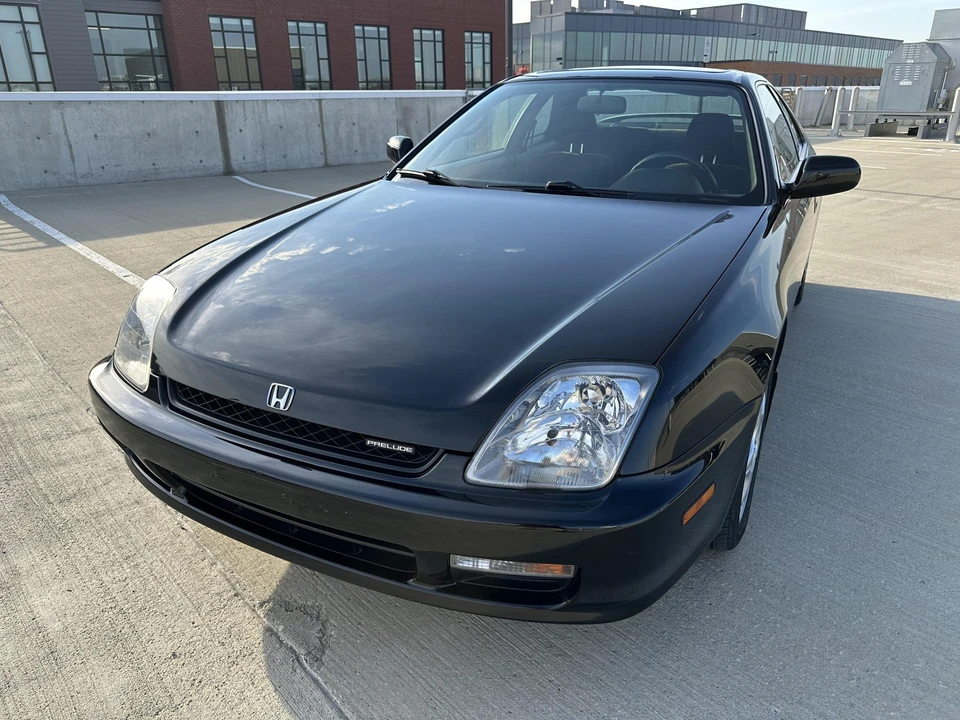 2000 Honda Prelude 5th Gen - Image 2 of 31